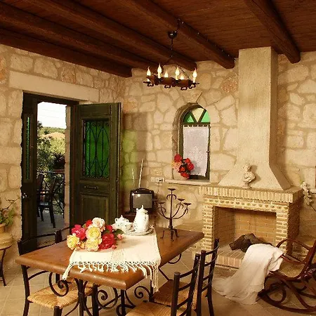 Alomata Hotell